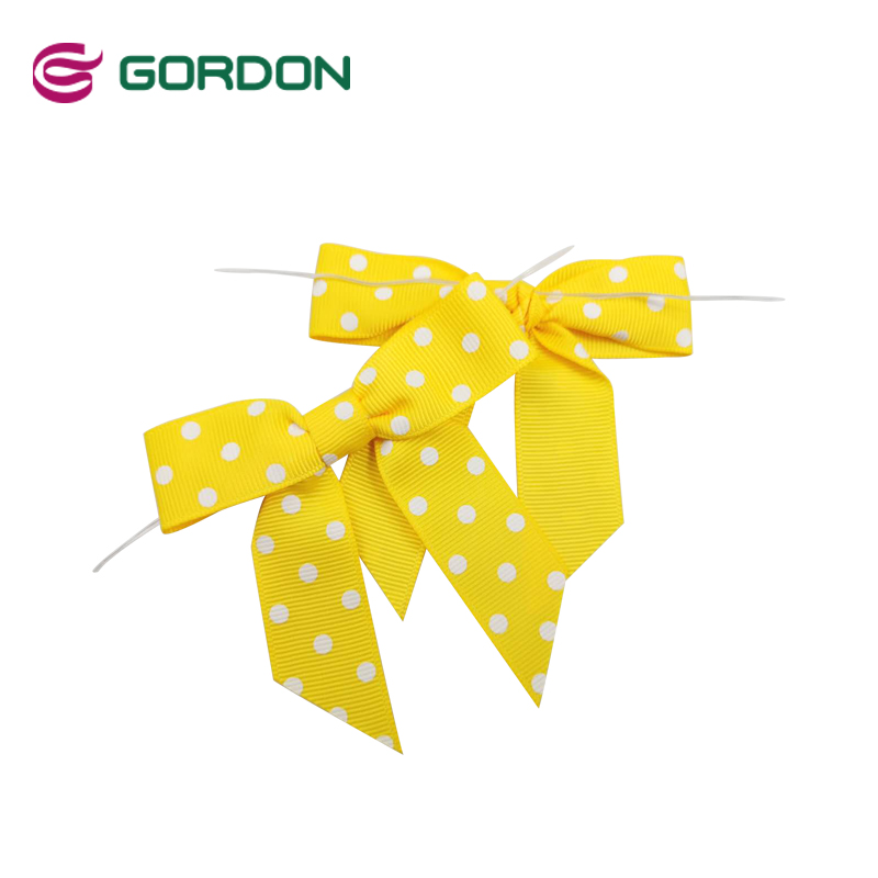 22mm Grosgrain Ribbon Bow Tie with Wire Twist Polka Dot Grosgrain Packing Ribbon Bow