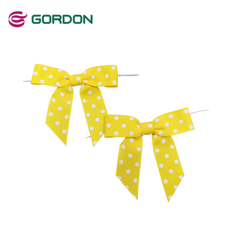 22mm Grosgrain Ribbon Bow Tie with Wire Twist Polka Dot Grosgrain Packing Ribbon Bow