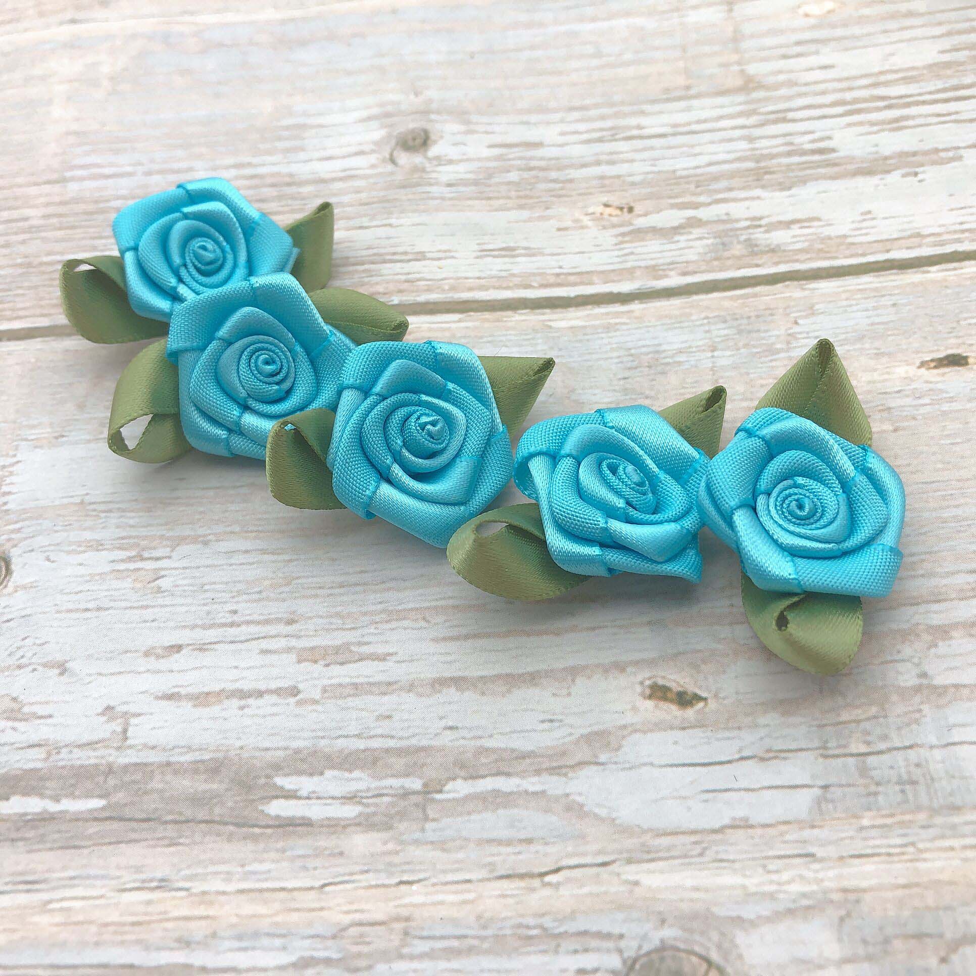 Gordon Ribbons 100% Polyester Mini Rose bow with Leaves For Garment or Underwear