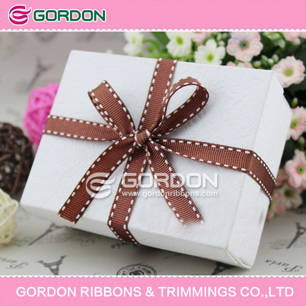 Gordon Ribbons Burlap White And Natural Stripes To Pack Baskets For Mother Customized Stitched Packing Ribbon For Gift Packing