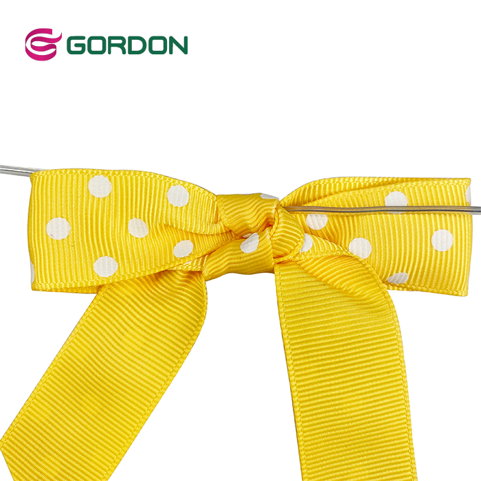 Wholesale White Polka Dot Grosgrain Ribbon Bow Small Twist Tie Ribbon Bow For Candy Gift Wrapping